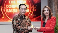 Managing Director Optik Melawai, Eddyanto Hadisurjo beserta Head of Corporate Sales and Insurance Business Optik Melawai, Endung Irmawati turut memeriahkan acara ini. Program ini diperuntukkan bagi para Pemberi Kerja beserta karyawannya di seluruh Indonesia, yakni dengan “Optical Cashless Program”. 