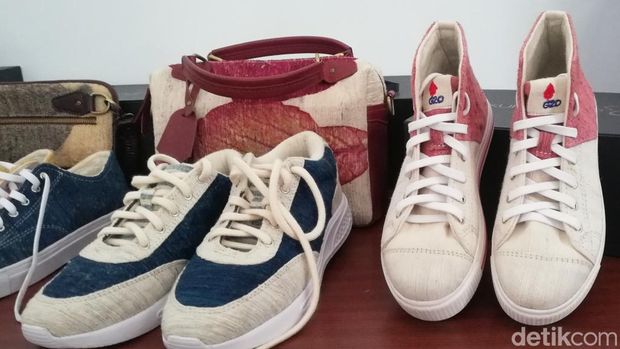 sepatu sutra buatan pasuruan dipamerkan di KTT G20