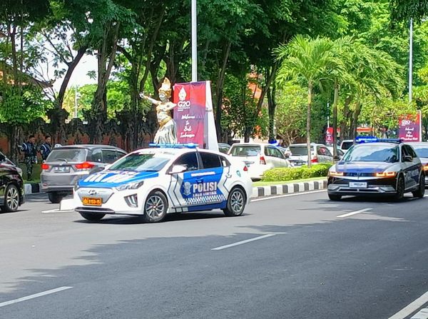 Situasi Terminal VVIP Ngurah Rai: Ramai-Dijaga Ketat Aparat Gabungan