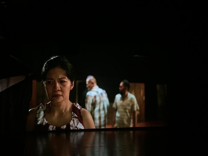 Teater-Film Bunga Semerah Darah