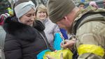 Semringah Warga Ukraina Usai Tentara Rusia Hengkang dari Kherson
