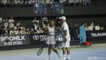 Tampilan Seksi Wulan Guritno di Lapangan Tenis
