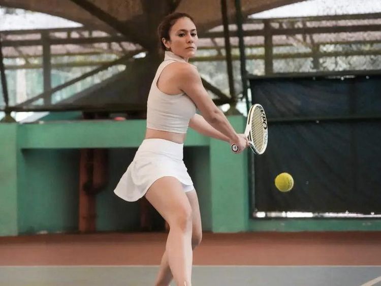 Potret Aksi Artis yang Hobi Tenis, dari Wulan Guritno sampai Raffi Ahmad