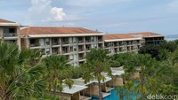 Berdasarkan informasi dari petugas keamanan, Xi Jinping direncanakan akan menginap di Mulia Resort & Villas Nusa Dua selama berada di Bali.