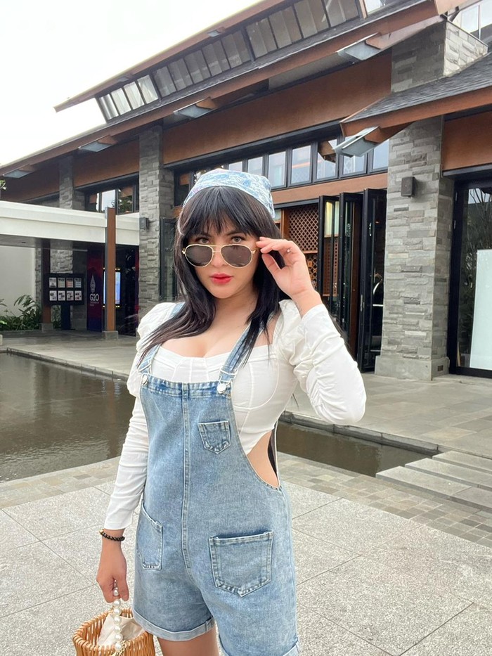 angela lee