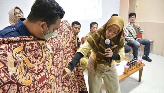 batik khas surabaya