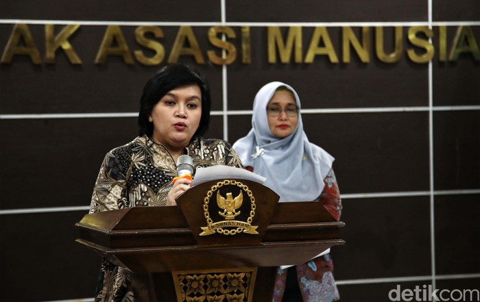 Komnas HAM memiliki pengurus baru untuk periode 2022-2027. Pengurus baru ini dipimpin oleh Atnike Nova Sigiro. Sementara anggotanya adalah Saurlin P Siagian, Prabianto Mukti Wibowo, Pramono Ubaid Thantowi, Anis Hidayah, Putu Elvina, Abdul Haris Semendawai, Uli Parulian Sihombing, dan Hari Kurniawan.