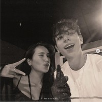 Sejumlah artis Indonesia pun mengidolakan DPR Ian antara lain Marion Jola dan Beby Tsabina. Pada 2018, Marion membuat penggemar heboh saat postingan Instagramnya dikomentari dan diikuti Ian. Dan baru-baru ini, Beby Tsabina pamer kemesraan dengan DPR Ian setelah menonton konsernya di Los Angeles. Foto: dok. Instagram @dprian.