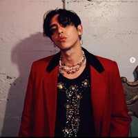 DPR Ian dikenal sebagai visual director dan produser label Dream Perfect Regime (DPR), yang didirikannya bersama teman-temannya Live, Cream, dan REM. Pada 2020, DPR Ian akhirnya juga memulai debut sebagai penyanyi dengan lagu So Beautiful. Foto: dok. Instagram @dprian.