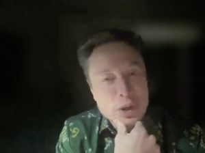 Tawa Elon Musk Ceritakan Rumahnya Mati Lampu Saat Hadir Virtual di B20