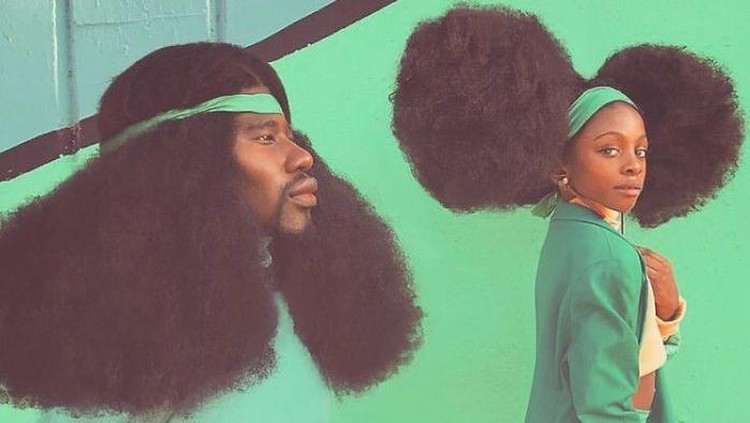 Gaya Rambut Ayah dan Anak Ini, Bikin Orang Terheran-heran Seorang ayah Harlem dan putrinya Jaxyn, mempunyai gaya rambut yang luar biasa. Dengan gaya rambut keritingnya, mereka telah memukau orang di seluruh dunia.