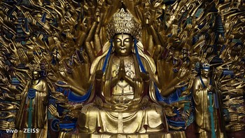 Potret patung budha.