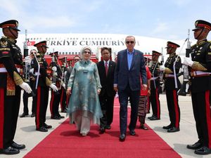 Air Force One Turki Tiba di KTT G20 Bali