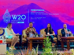 Bupati Garut Bahas Peran Perempuan-Potensi Lokal di Post Summit W20