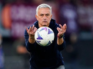 Jose Mourinho Dapat Tawaran Gila Latih Timnas Arab Saudi!