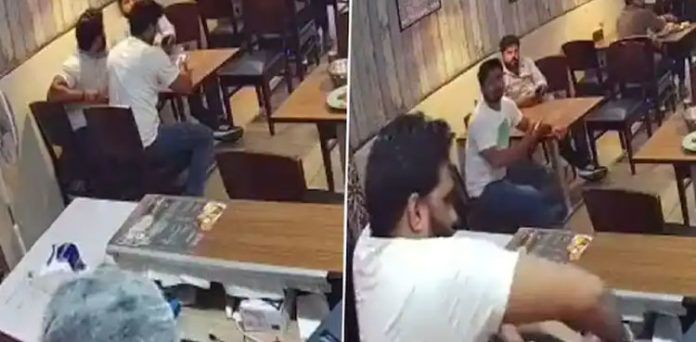 Kesal Pesanan Nasi Biryani Tak Kunjung Datang, Pengunjung Ini Keroyok Pelayan Resto