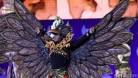 B20 Summit dilaksanakan oleh Kamar Dagang Indonesaia (Kadin). B20 terdiri dari enam gugus tugas dan satu dewan aksi untuk menyampaikan rekomendasi terkait sejumlah topic menarik mulai dari Perdagangan dan Investasi; Energi, Keberlanjutan, dan Iklim; Digitalisasi; Keuangan dan Infrastruktur; Masa Depan; Pekerjaan dan Pendidikan; Integritas dan Kepatuhan; serta Dewan Aksi Wanita dalam Bisnis.  