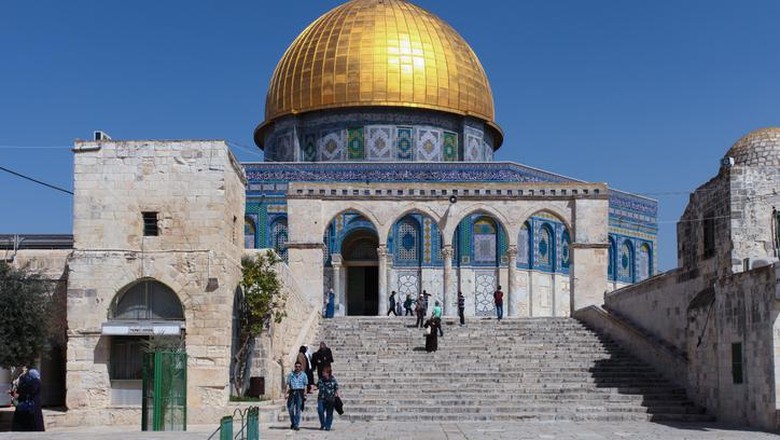 Masjid Al Aqsa Arched South gateway with Siliver dome of Al-Aqsa Mosque at the square of Golden Dome of the Rock, in an Islamic shrine located on the Temple Mount in the Old City Jerusalem, Israel