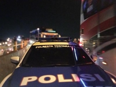 Cerita Warga Cegat Patwal Polisi yang Kawal Bus Wisata di Flyover Jogja
