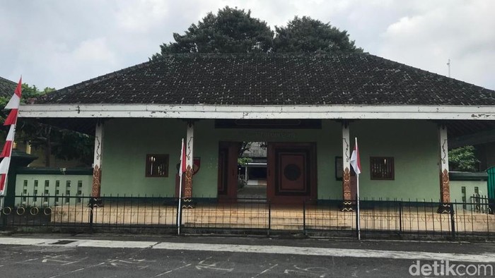 Ndalem Tegalrejo Jogja, tempat tinggal Pangeran Diponegoro di masa lalu.