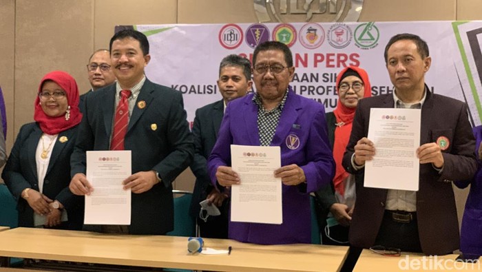 Organisasi Profesi Kesehatan di Jatim Kompak Tolak ruu Omnibuslaw Kesehatan