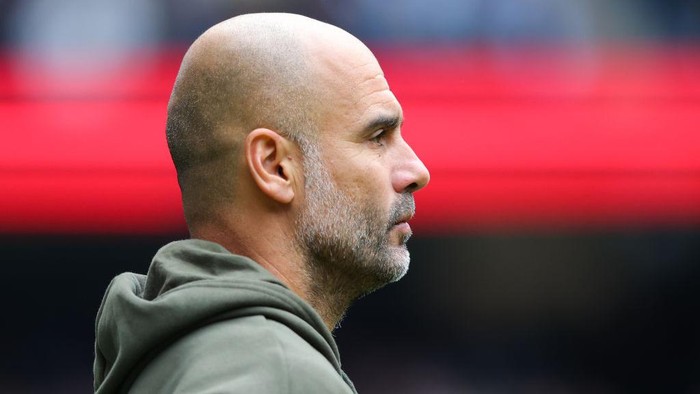 MANCHESTER, ENGLAND - NOVEMBER 12: Josep Pep Guardiola, manager of Manchester City, looks on during the Premier League match between Manchester City and Brentford FC at Etihad Stadium on November 12, 2022 in Manchester, England. (Photo by James Gill - Danehouse/Getty Images)