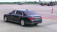 Mobil ini memiliki panjang lima meter. Dari samping, sekilas mobil menyerupai Rolls-Royce. Mobil kepresidenan Hongqi N701 ini cukup terjaga kerahasiaan spesifikasinya. Namun spekulasi yang beredar menyebutkan mobil ini dilengkapi mesin V8 turbocharge atau V12, dua mesin yang sudah diusung Hongqi sebelumnya. Youtube Kemkominfo TV