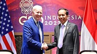 Presiden Joko Widodo (Jokowi) melakukan pertemuan bilateral dengan sejumlah kepala negara yang sudah tiba di Bali untuk menghadiri KTT G20. Salah satunya dengan Presiden Amerika Serikat (AS) Joe Biden. (Biro Pers Sekretariat Presiden)
