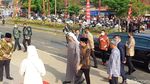 Potret Jokowi-Presiden UEA Semobil Saat Tiba di Masjid Sheikh Zayed Solo