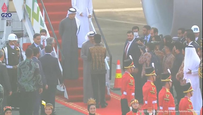 Presiden UEA Mohammed bin Zayed tiba di Solo
