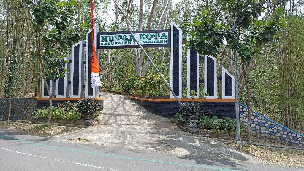 Rekomendasi Rekreasi Murah di 4 Taman Kota di Trenggalek