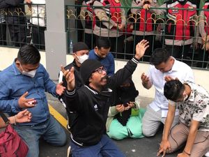 Tangisan Langit dan Bumi Korban Binomo Usai Aset Indra Kenz Dirampas Negara