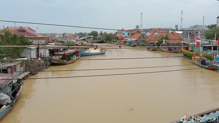 Sungai Ciperawan Kecamatan Kandanghaur, Indramayu.