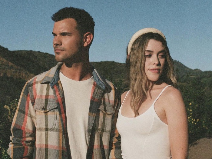 Taylor Lautner dan kekasihnya, Taylor Dome.