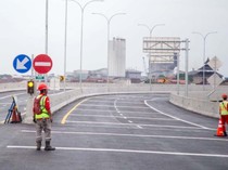 Viral Mobil Fortuner Lawan Arah Menuju Tol Sayung-Demak