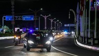 Soal mesin, Mercedes-Benz S 600 Guard menggendong mesin V12 bertenaga 530 daya kuda dan torsi 830 Nm. Berkat mesin itu, mobil bisa melaju hingga kecepatan 210 km/jam. Garry Lotulung/NurPhoto/Getty Images