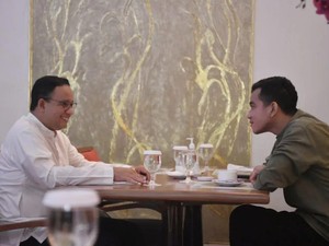Gibran Unggah Foto Anies di Selokan, Anies Balas Jebule Dirasani
