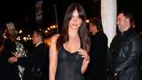 Emily Ratajkowski, Janda Kembang yang Jadi Rebutan