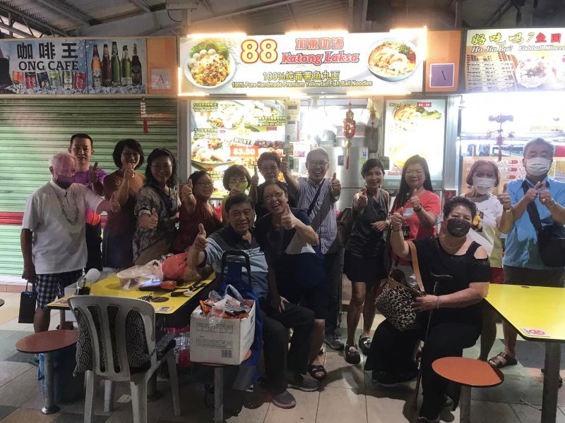 Gokil! Pelanggan Anonim Beli 100 Laksa untuk Rayakan Ultah Gerai Ini