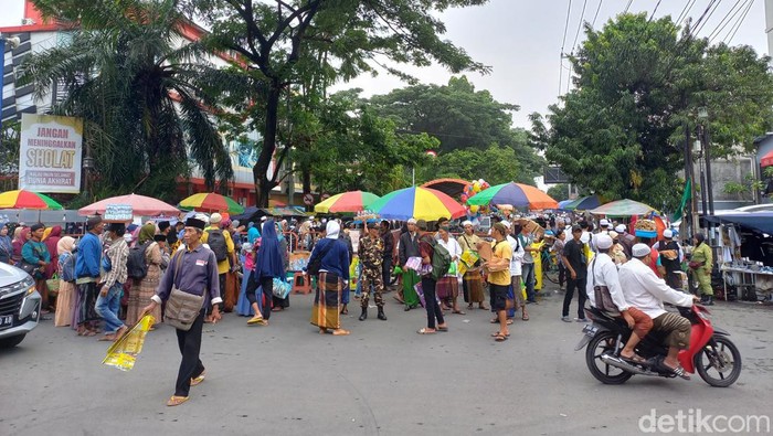 Jalan di Pasar Kliwon Solo, Selasa (15/11/2022)