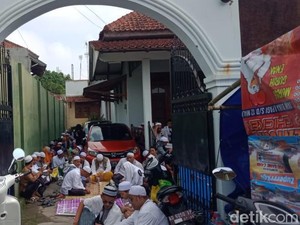 Profil Habib Ali bin Muhammad Al-Habsyi yang Haulnya Diperingati di Solo