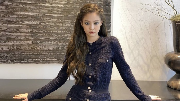 Jennie Blackpink 6 Potret Body Goals Jennie BLACKPINK, Ternyata Resepnya 'Diet Garam'