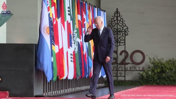Joe Biden beri salam hormat ke Jokowi. (Tangkapan layar YouTube Setpres)