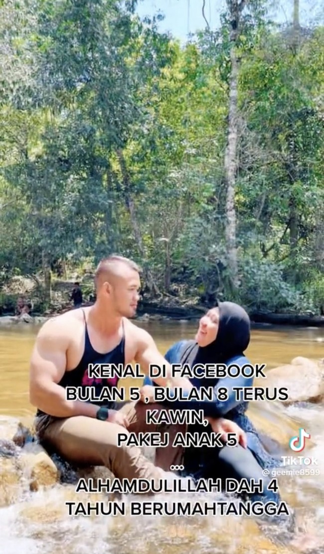 Geemie mengaku dengan tulus dan ikhlas mau menikah dengan wanita yang sudah mempunyai lima anak. Geemie kemudian bergurau karena anak istrinya ada yang sebaya dengannya. Foto: Dok. TikTok @geemie8599.