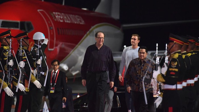 Lihat Lagi Deretan Pimpinan Dunia yang Tiba di KTT G20 Sederet pimpinan dunia telah hadir di KTT G20 Bali. Sejak Senin, (14/11) sore, para pesohor ini masih terus berdatangan hingga larut malam.