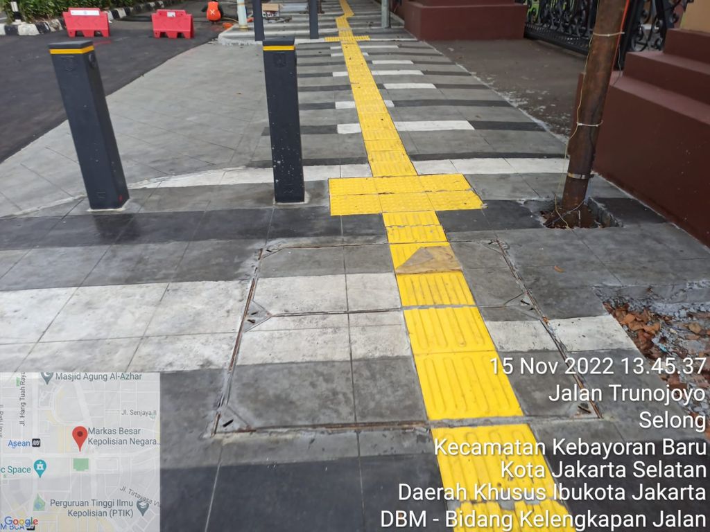 Lubang di trotoar Jl Trunojoyo depan Mabes Polri sudah ditutup. (Dok Dinas Bina Marga DKI)