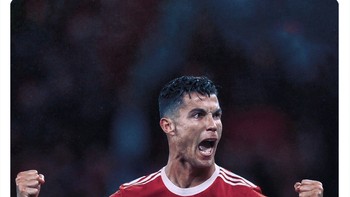 Akun ini menilai Ronaldo adalah legenda MU dan akan tetap seperti itu, apapun yang dilakukannya. Foto: Twitter
