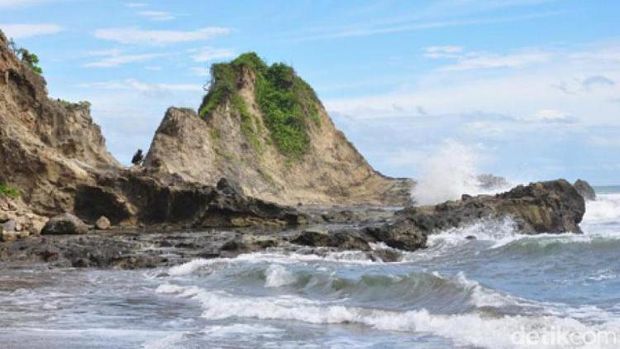 Pantai Karang Nini