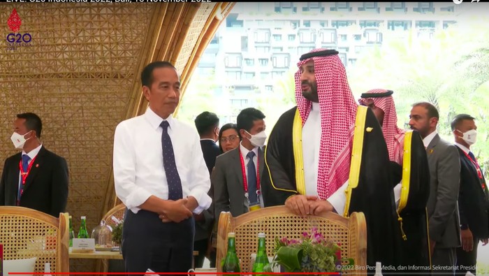 Presiden Joko Widodo (Jokowi) menggelar jamuan makan siang untuk para pemimpin dunia di sela Konferensi Tingkat Tinggi (KTT) G20 Indonesia.