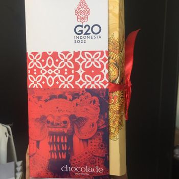 Produk cokelat kemasan oleh Kelompok Tani Sari Bumi Jembrana yang menjadi salah satu suvenir KTT G20.